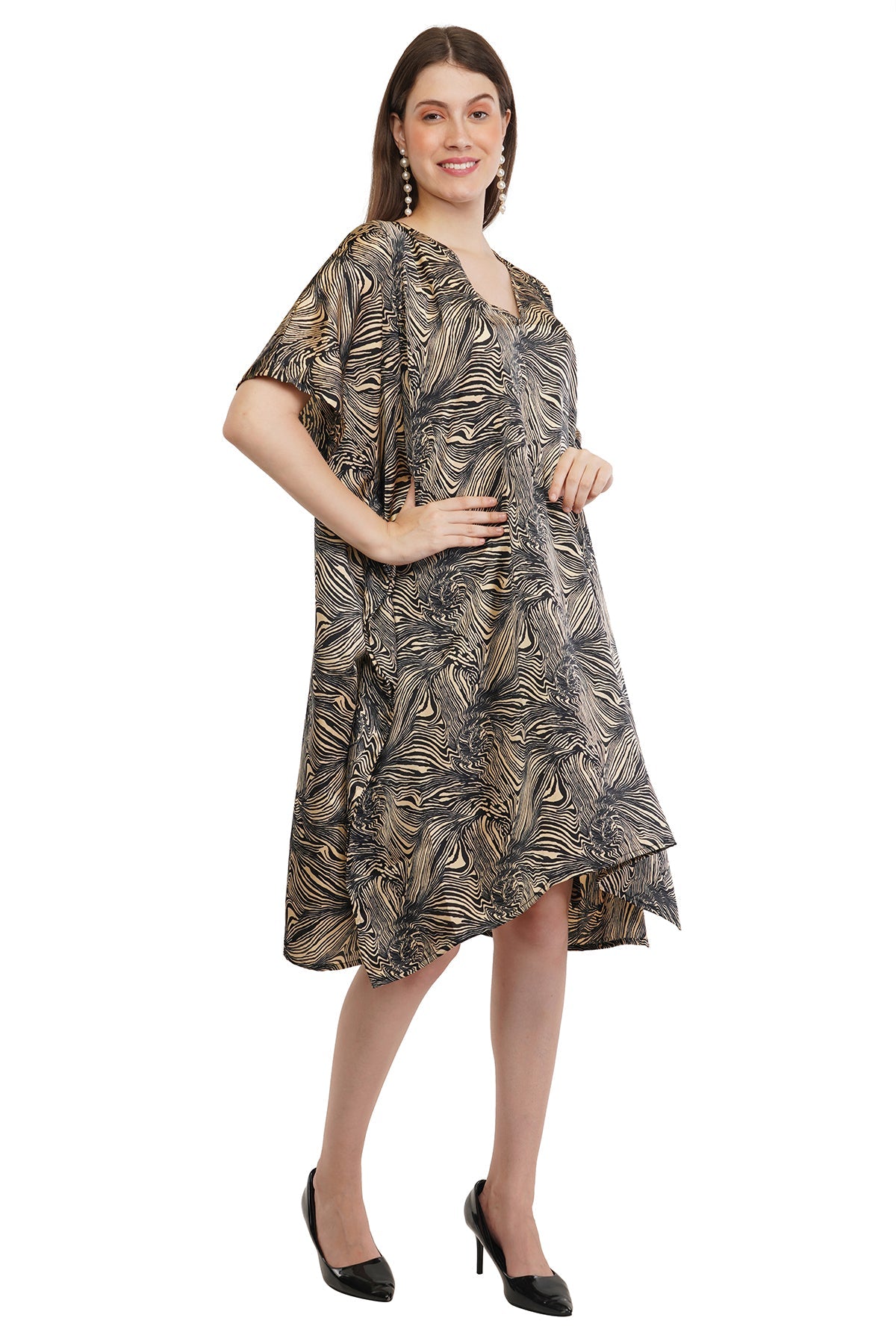 Golden Aurora Short Kaftan with strings on the inside                      