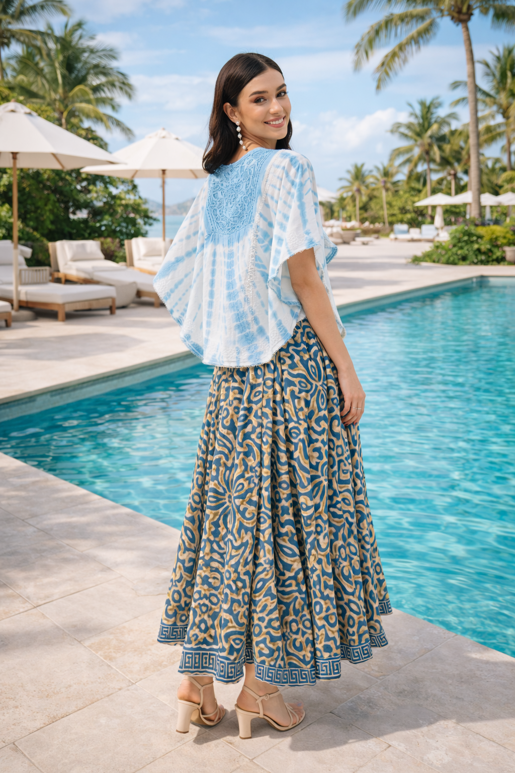 Amy Aqua Embroidered Tie Dye Short Poncho Kaftan Relax Fit